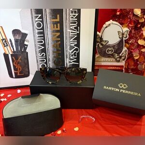 BARTON PERREIRA Tortoise Shell Sunglasses Case & Magnetic closure w/Cardholder